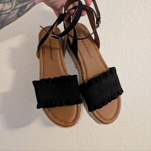 Pierre Dumas Sandals